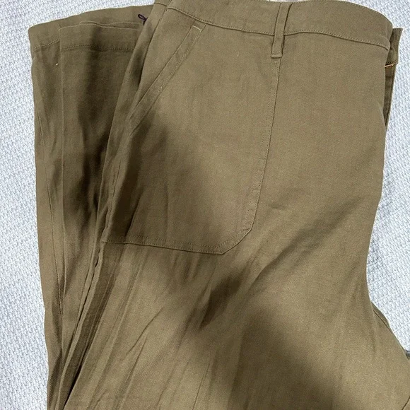 Phil & Lil's Just Like Us Book - Picture 5 of 9